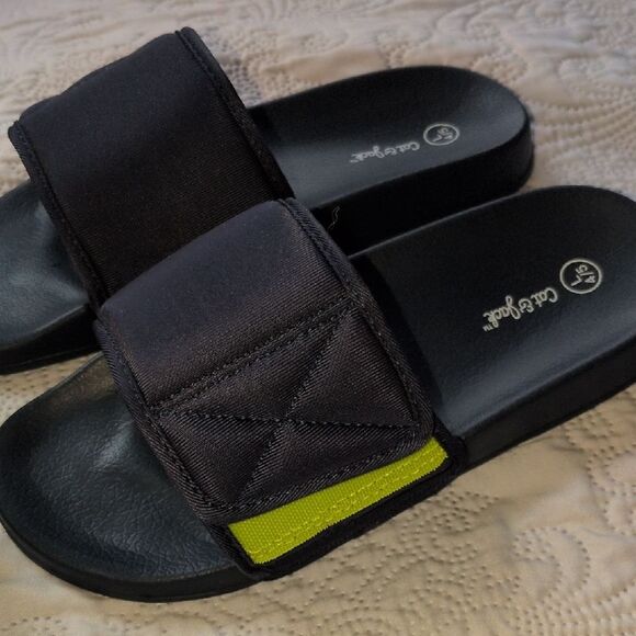 💲⬇️Puma Kids Sandals - Black and Gray - Picture 6 of 11